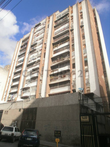 Venta Apartamento Santa Rosalia , Puente Hierro.