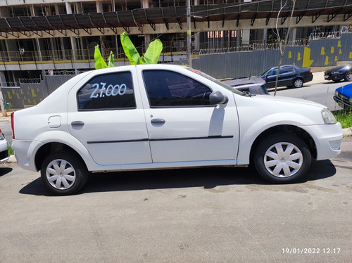 Imagem 1 de 6 de Renault Logan 1.0 16v Authentique Hi-flex 4p Branco 12/13