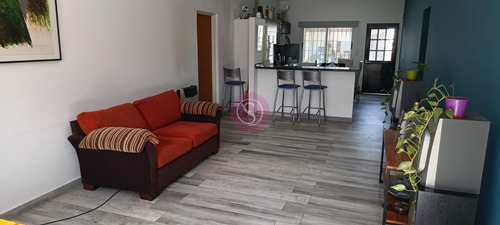 Casa En Venta En De Vicenzo Grande, Del Viso, Pilar