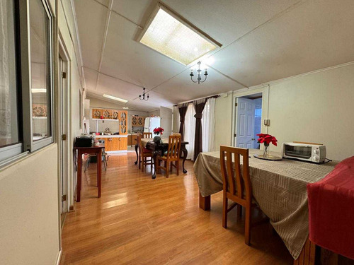 Excelente Casa Remodelada (73761)