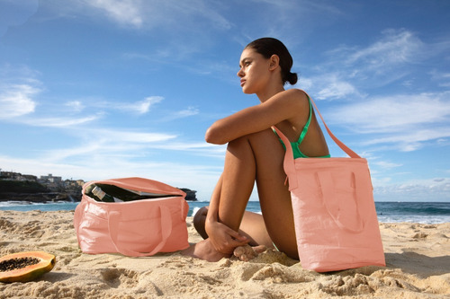Imagen 3 de 5 de Conservadora Térmica- Matera De Playa 50x23x11cm - Sunnylife