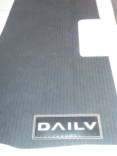 Tapete Para Iveco Daily Sob Medida Personalizado Em Borracha