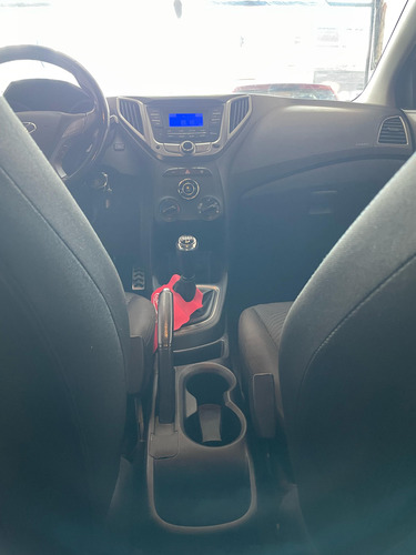 Hyundai HB20X 1.6 Style Flex 5p