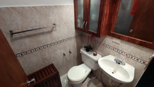Imagen 7 de 13 de En Venta Apartamento En Agua Blanca