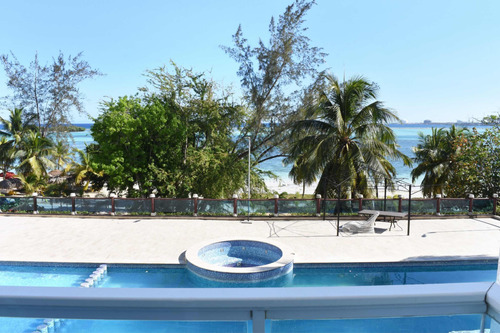 Alquilo Inmueble En Boca Chica Con Vista A La Playa.