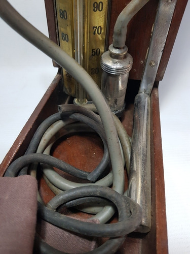 Imagen 7 de 10 de Antiguo Tensiómetro Auscultatorio Cadic Presión Mag 57083
