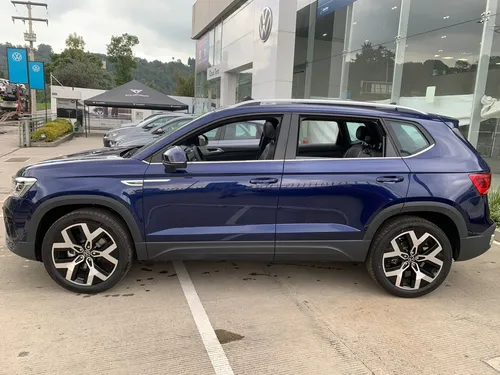 Volkswagen Taos HIGHLINE AUTOMATICO