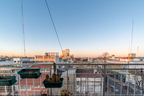 Imagen 23 de 26 de Venta Dpto 3 Amb C/balcon En Pompeya. Pura Luz!