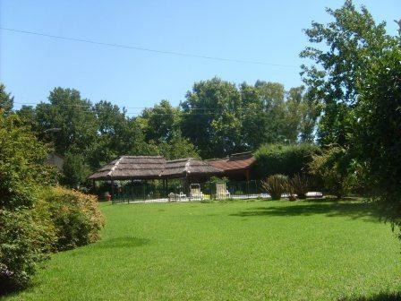 Venta Bella Vista- 8 Amb.-gran Jardin-qcho-pileta