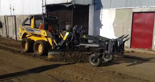 Imagen 6 de 6 de Alquiler Accesorios Maquinaria Bobcat Minicargador Martillo