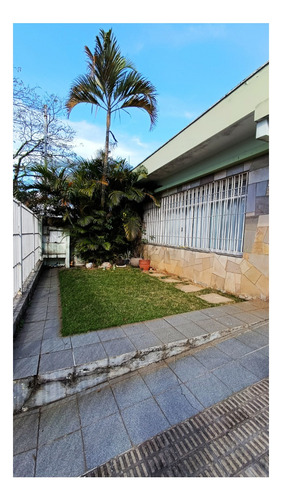 Casa Terrea Bairro Paraíso 03 Dorms (01 Suite) Excelente Localização 300 Metros Pq Central, Mercados, P. Trolebus / Onibus E Comercio Geral
