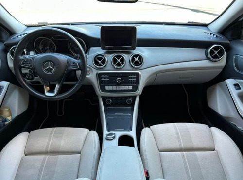 Mercedes-Benz Classe GLA 1.6 Enduro Turbo Flex 5p