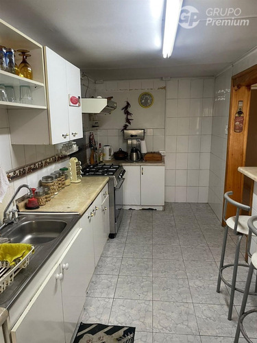 Casa En Venta De 3 Dorm. En Cerro Navia