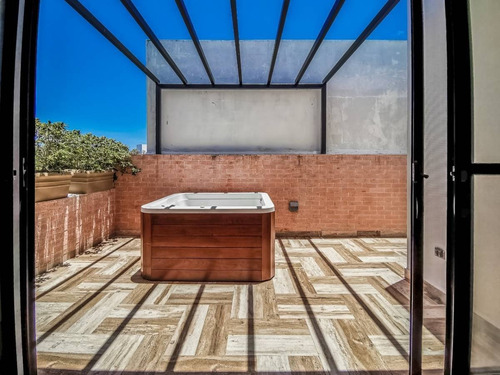 Imagen 26 de 30 de Casa En Venta. 3 Pisos 2 Recamaras. Residencial Arbolada, Cancún, Q.roo