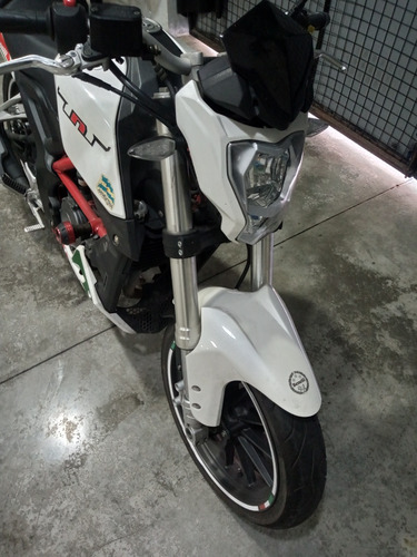 Imagen 16 de 21 de Benelli Tnt 25 250 Año 2017 Impecable Original Segundo Dueño