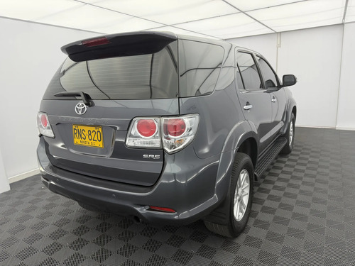 Toyota Fortuner 2.7L 4X4 At