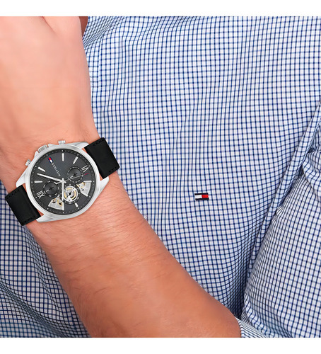 Reloj Tommy Hilfiger Hombre Clásico Multifuncion 1710644 Malla Negro Bisel Plateado Fondo Negro
