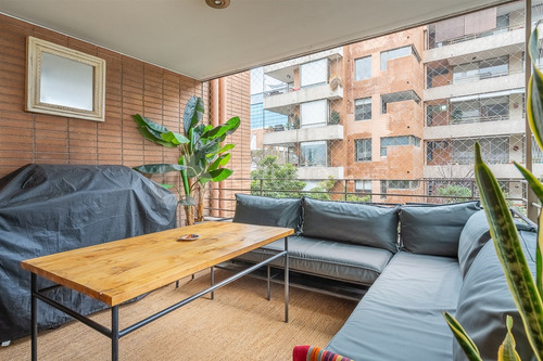 Departamento En Venta De 4 Dorm. En Vitacura