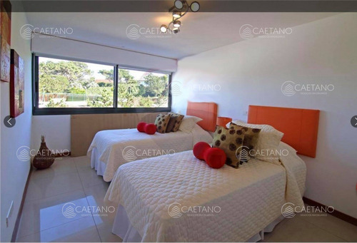 3 Suite Y Dependencia Con Parrillero Propio