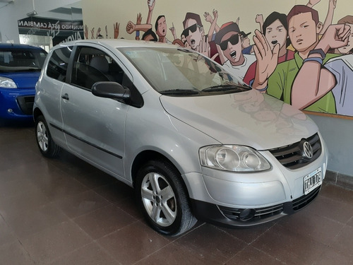 Imagen 2 de 8 de Volkswagen Fox 2009 1.6 Highline 70d