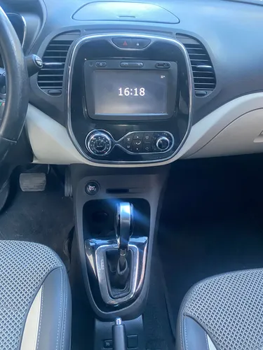 Renault Captur 2.0 Intens Automática