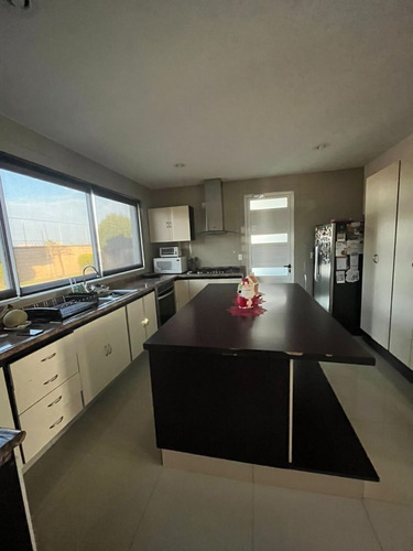 Casa En Venta O Renta En El Mesón, Calimaya 4 Recamaras 520 M2 Construccion