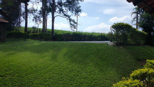 Imagem 2 de 30 de Chácara 15mil M2, Rica Em Água Com Nascentes, Tanque Com Peixes E Rio, Casa Sede Com 3 Dormitórios /1suíte, Casa Caseiro, Canil, Baia, Pomar, Piscina - Ch00253 - 70809480