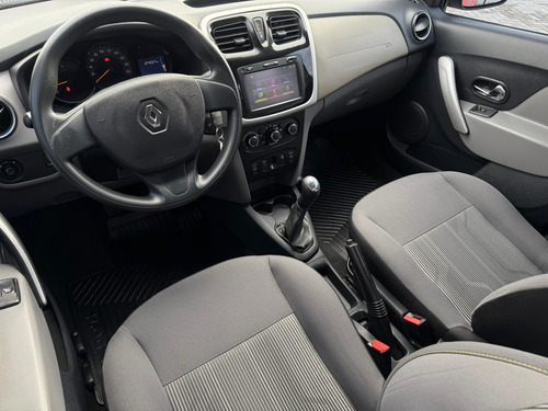 Renault Logan 1.0 16V