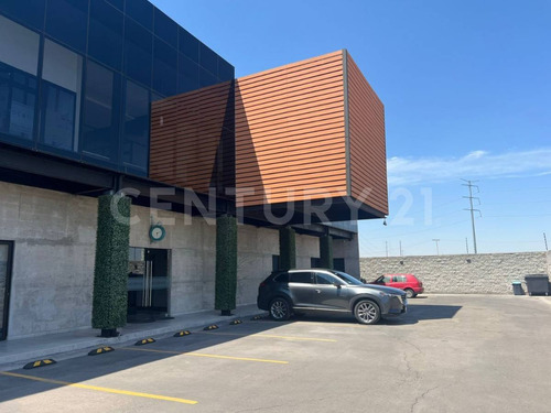 Oficina En Renta En Corporativo En Colonia Los Olvera, Corregidora, Querétaro