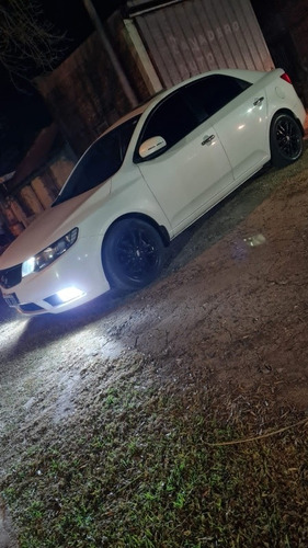 Imagen 1 de 4 de Kia Cerato 2012 2.0 Forte 6at Elegance
