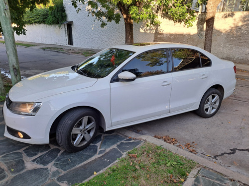 Volkswagen Vento 2.0 Luxury I 140cv Dsg