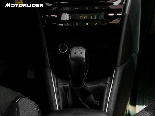 Imagen 17 de 25 de Peugeot 208 Active 1.2 Extra Full| Permuta / Financia