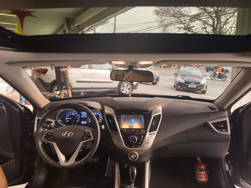 Imagem 4 de 11 de Hyundai Veloster 2013