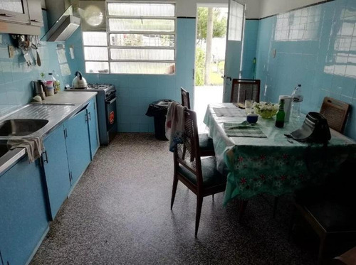 Casa - Prado. Garaje, Barbacoa Y Fondo.