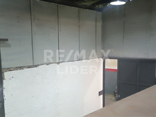 Imagen 11 de 11 de Se Alquila Local Comercial, En La Calle Bella Vista. Lumir Medrano. 04248996554.