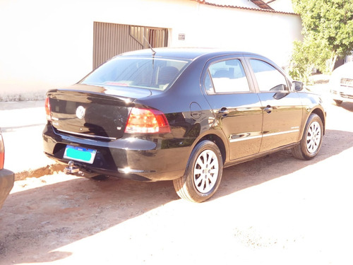 Volkswagen Voyage Confortline 1.6 Preto Completo