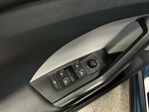 Volkswagen T-Cross 1.4 250 TSI TOTAL FLEX HIGHLINE AUTOMÁTICO
