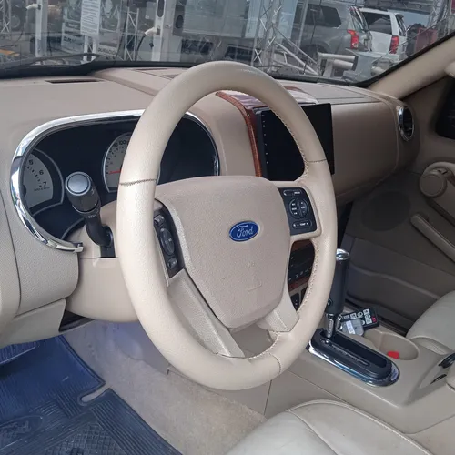 Ford Explorer Blindada.