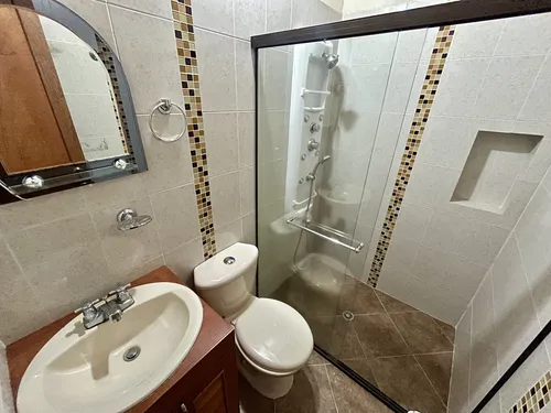 Finca Exclusiva En San Jerónimo Con Piscina Y Amplios Espacios