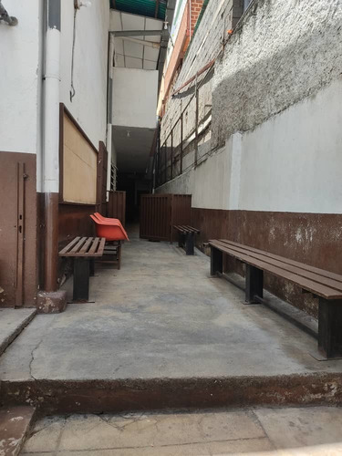 Imagen 8 de 9 de Casa En Bello Monte Con Gran Potencial De Desarrollo / Wr