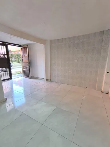 Casa En Arriendo En Tejares De Salomia. Cod A17107