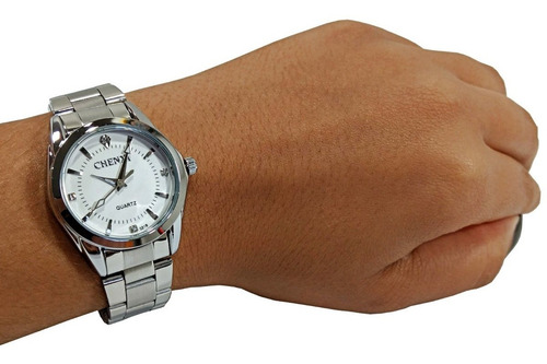 Relógio Feminino Pequeno Pulso Fino Prata Aço Fundo Branco