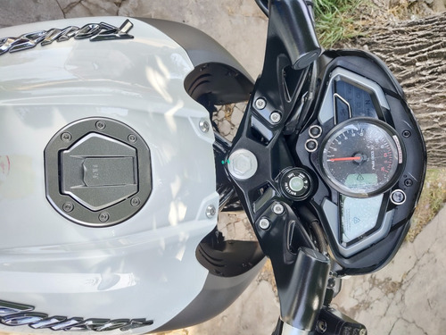 Imagen 6 de 14 de Bajaj Rouser Ns200 2022