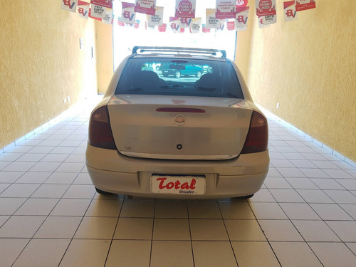 Chevrolet Corsa 1.0 Mpfi Maxx Sedan 8v Gasolina 4p Manual