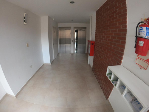 Departamento En Venta, Colón 354 (4°d), Escobar Centro