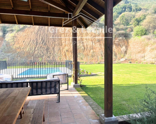 Se Vende Espectacular Casa En Sector Zapallar, Curicó