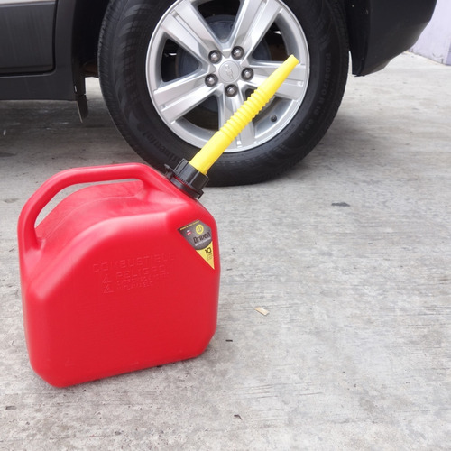 Imagen 6 de 7 de Bidon Combustible Nafta 20 L C/ Pico P/ Auto Camioneta