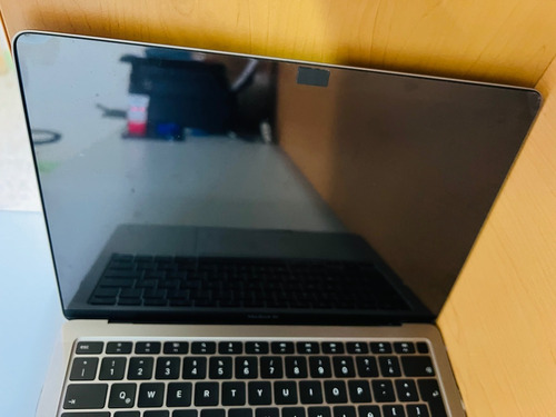 Apple Macbook Air (13 Pulgadas, 2020, Chip M1, 256 Gb ) (Usado)