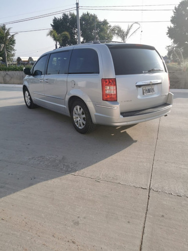 Imagen 6 de 10 de Chrysler Town And Country