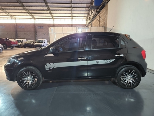 Imagen 6 de 10 de Volkswagen Gol 1.6 5 P Trend L/17 Trendline